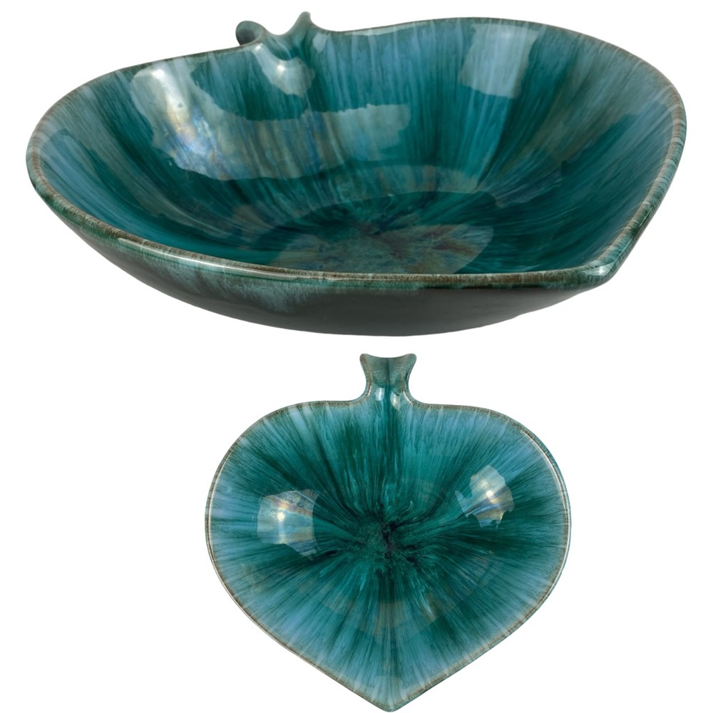Blue Mountain Pottery Leaf Dish Bowl